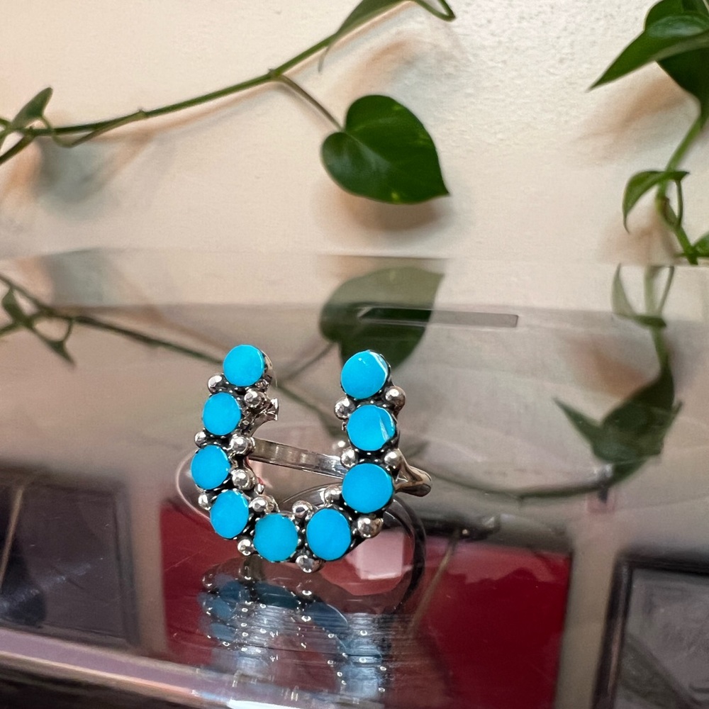 🩵 Turquoise Horseshoe Ring, Sterling Silver, Size 7, New with Original Blue Box - Picture 10 of 15